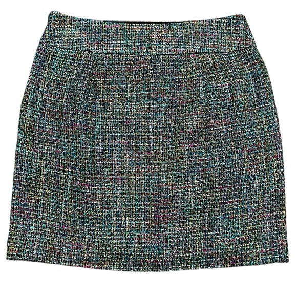 ⭐️ LOFT Shimmery Skirt | Textured | Mini | Size 2 | Side Zip | Fully Lined - Picture 3 of 8